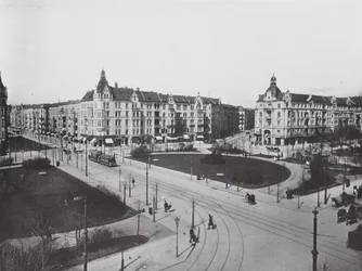 Charlottenburg, Savigny Square