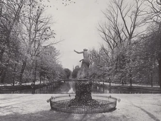 Im Tiergarten, Goldfischteich