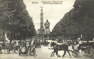 The Iron Hindenburg, Berlin