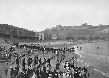 Dover: The Castle and Beach