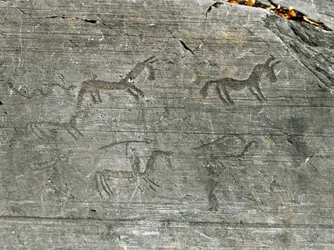 Prehistory, Civilization of the Camunni, Rock Art: Grave Rock of a Hunting Scene