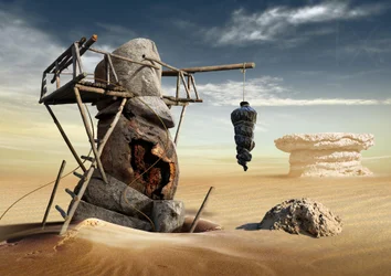 Mysterious Desert Idol