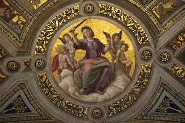 Lady Justice Fresco in Stanza della Segnatura
