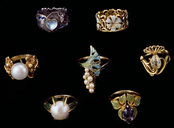 Gold, silver and copper rings with enamel, opal, pearls, amethysts and brilliant diamonds