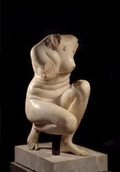Aphrodite Squatting