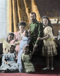 Family portrait of Tsar Nicholas II of Russia - Photography around 1904-1905