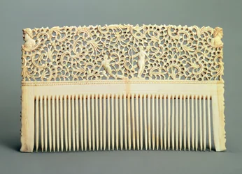 Ornamental comb with teeth on one side, from Kholmogory, mid 18th century