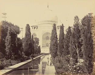 Agra; The Taj, from the Fountain