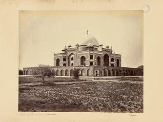 Delhi; The Mausoleum of Emperor Humayun