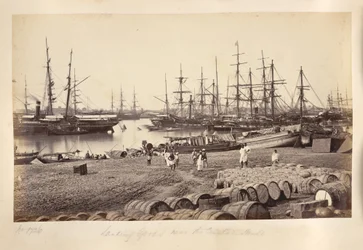Landing goods near the Custom House, Calcutta