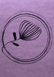Minimal Purple Flower Circle