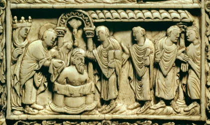 Carolingian Art: (detail) the baptism of Clovis I (466-511) in the presence of Queen Clothilde on 25/12/498. 9th century. Amiens, Picardy Museum.