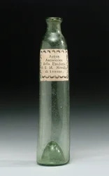 Bottle which contained anti-hysteria water, from the Fonderia di Sua Altezza Reale, Officina Profumo, Farmaceutica di Santa Maria Novella, Florence, c.1850-1920
