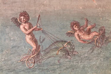 Running Cupids, Herculaneum
