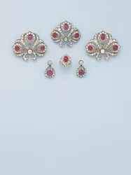Important suite of jewellery, c.1850