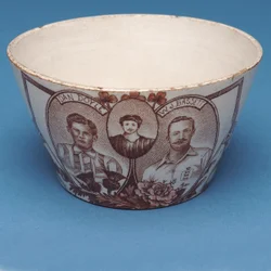 England v. Scotland souvenir bowl (ceramic)