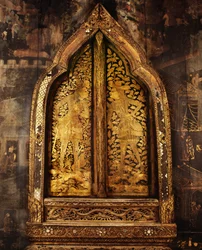 Library window depicting foreigners