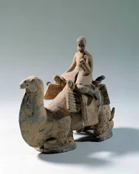 Sogdian civilization: camel and camel, transport of silk (Terracotta funerary statue)