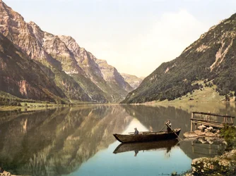 Klöntalersee, Glarus, Switzerland