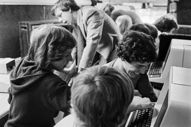 Education programs funded by Office of Technology Assessment, federal agency