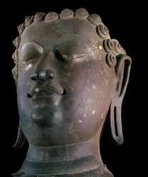 Giant Buddha head, Lanna style