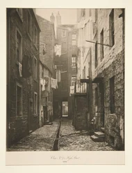 Close No. 75 - High Street