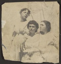 Weda, Katherine and Maud Cook