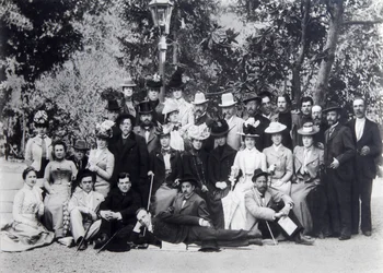 Author Maxim Gorky and Anton Chekhov Between the Actors of the Moscow Art Theatre