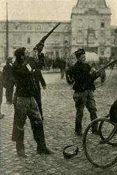 Belgian military cyclists shooting at a German plane, First World War