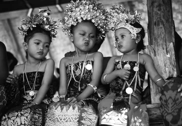 Children in traditional dresses