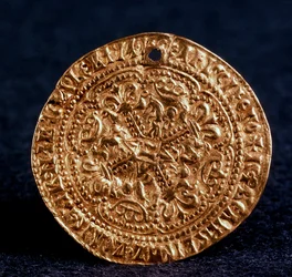 Coin Korabelnik of Tsar Ivan III Averse: blossom cross