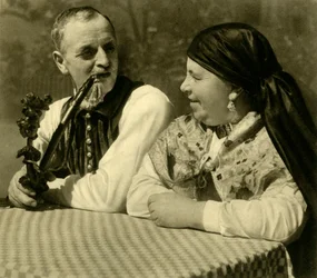 Couple in traditional dress, Upper Austria, c1935