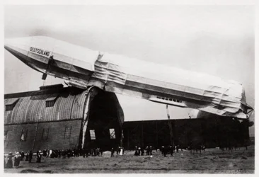 Crashed Zeppelin LZ 8 Deutschland II, Dusseldorf, Germany, 1911