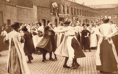 Dancing Celebrates the End of War, 1918