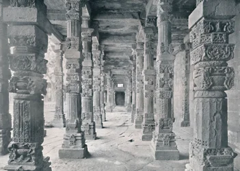 Delhi. Corridor of Hindu Pillars in Kutub Mosque, c1910