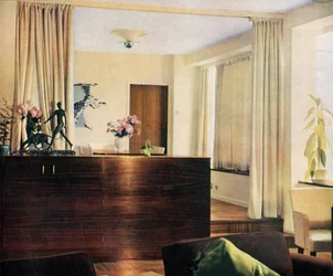 Dining-Alcove in Living-Room at Sun House, Hampstead, London