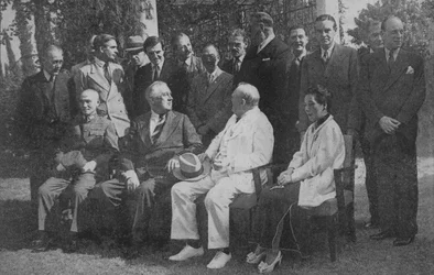 East Meets West in Pacific Victory Conclave, 1943-44