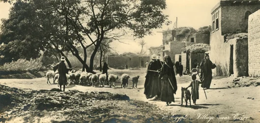 Egypt - Village near Cairo, c1918-c1939