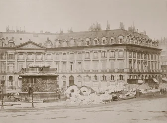 Fallen Column, Place Vendome, Paris