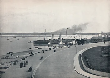 Fleetwood - The Promenade: Departure of the Isle of Man Steamer
