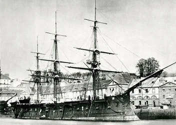 French Warship, l