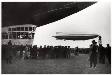 HM Airship R100, 1930
