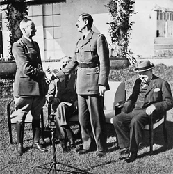 Henri Giraud and de Gaulle during the Casablanca Conference, January 1943