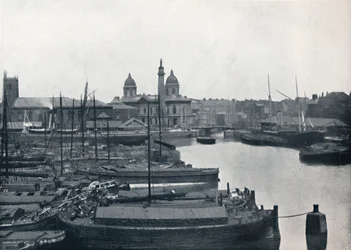 Hull - Princes Dock: With The Wilberforce Memorial and Dock Offices