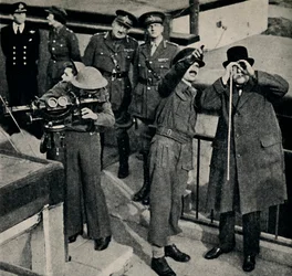 In An Anti-Aircraft Gun-Pit, 17 October 1941
