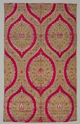 Lampas with floral medallions in ogival lattice
