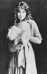 Lillian Gish 1896-1993, American stage and screen actress, 1912
