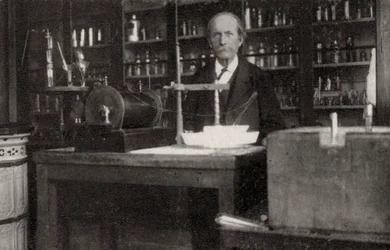 Marcellin Berthelot, French organic chemist and politician