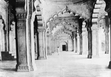 Moti Masjid, Agra