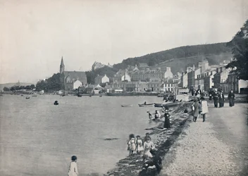 Port Bannatyne - A Pleasant Walk